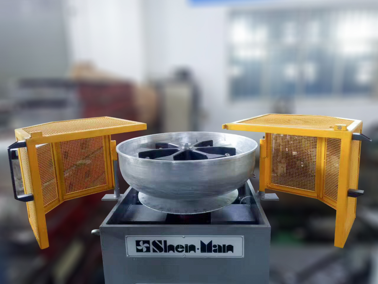 The difference between four-wheel alignment and wheel dynamic balance correction