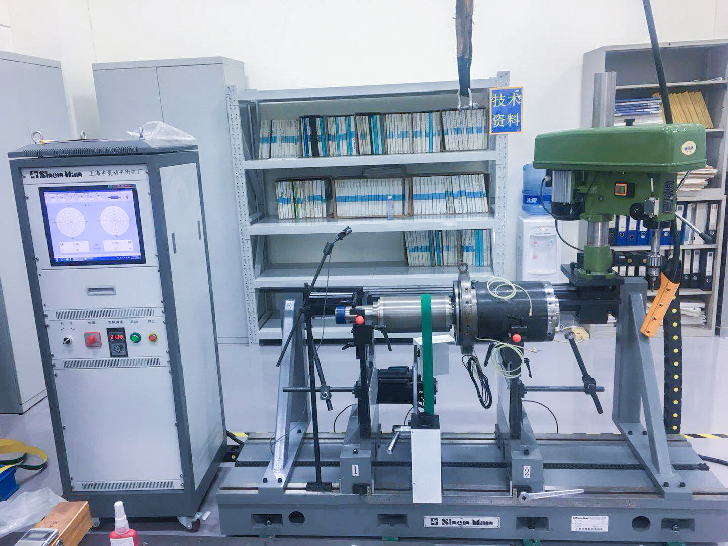What should be noted when using an automatic positioning balancing machine?